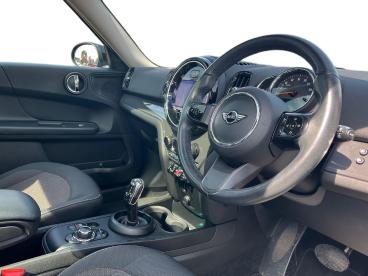 SPOTICAR Mini Countryman 1.5 Cooper Classic Steptronic Euro 6 (s/s) 5dr Used Car - Suv Petrol Grey - Burton-on-trent - 1200632434_5