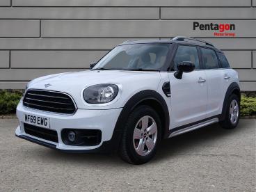 SPOTICAR Mini Countryman 1.5 Cooper Classic Steptronic Euro 6 (s/s) 5dr Used Car - Suv Petrol White - Barnsley - 1200633756_3