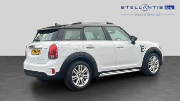 SPOTICAR Mini Countryman 1.5 Cooper Exclusive Steptronic Euro 6 (s/s) 5dr Used Car - Suv Petrol White - Wimbledon - 1200637860_3