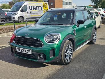 SPOTICAR Mini Countryman 1.5 Cooper Exclusive Steptronic Euro 6 (s/s) 5dr Used Car - Suv Petrol Green - Cheltenham - 1200639320_1