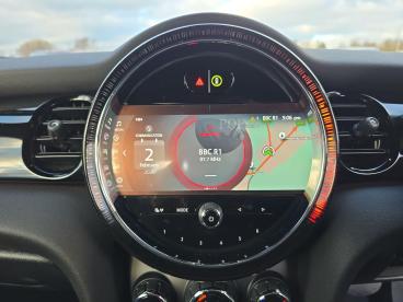 SPOTICAR Mini Hatch Electric Cooper Se 32.6kwh Level 2 Auto 3dr Used Car - Saloon Electric Silver - Workington - 1200569019_4