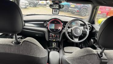 SPOTICAR Mini Hatch Electric Cooper Se 32.6kwh Level 2 Auto 3dr Used Car - Saloon Electric Blue - Redditch - 1200574874_4