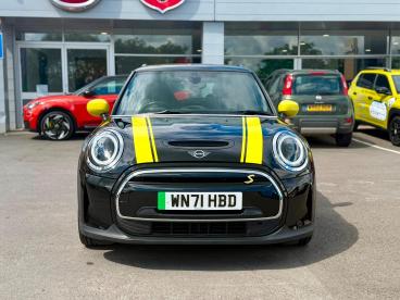 SPOTICAR Mini Hatch Electric Cooper Se 32.6kwh Level 2 Auto 3dr Used Car - Saloon Electric Black - Chippenham - 1200614155_2
