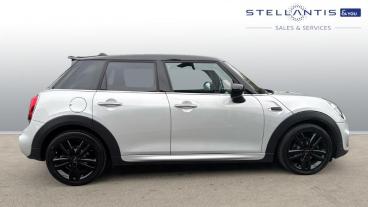 SPOTICAR Mini Hatch 1.5 Cooper Sport Euro 6 (s/s) 5dr Used Car - Saloon Petrol Silver - Leicester - 1200539118_2