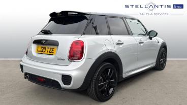 SPOTICAR Mini Hatch 1.5 Cooper Sport Euro 6 (s/s) 5dr Used Car - Saloon Petrol Silver - Leicester - 1200539118_3