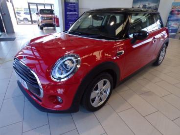 SPOTICAR Mini Hatch 1.5 Cooper Classic Euro 6 (s/s) 3dr Used Car - Saloon Petrol Red - Ashington - 1200546405_4