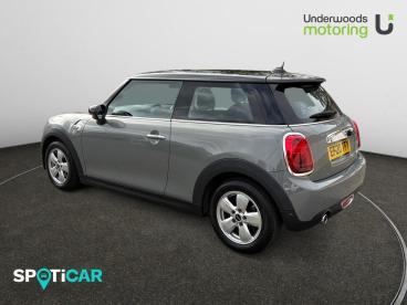 SPOTICAR Mini Hatch 1.5 Cooper Classic Steptronic Euro 6 (s/s) 3dr Used Car - Saloon Petrol Grey - Tiptree - 1200552478_4