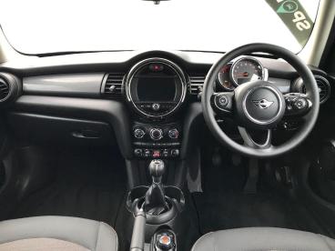 SPOTICAR Mini Hatch 1.5 Cooper Classic Euro 6 (s/s) 5dr Used Car - Saloon Petrol Silver - Bangor - 1200554963_4