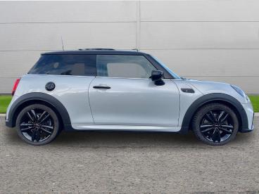 SPOTICAR Mini Hatch 2.0 Cooper S Sport Steptronic Euro 6 (s/s) 3dr Used Car - Saloon Petrol Silver - Selby - 1200558874_4