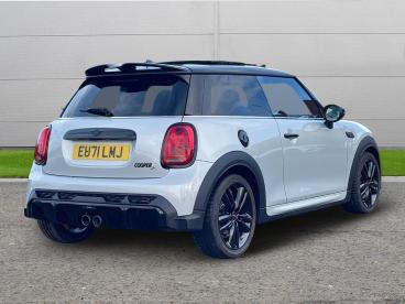 SPOTICAR Mini Hatch 2.0 Cooper S Sport Steptronic Euro 6 (s/s) 3dr Used Car - Saloon Petrol Silver - Selby - 1200558874_5