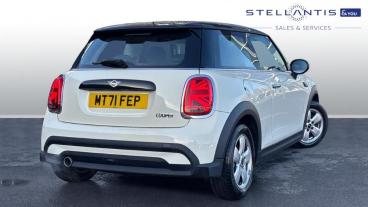 SPOTICAR Mini Hatch 1.5 Cooper Classic Euro 6 (s/s) 3dr Used Car - Saloon Petrol Blue - Salford - 1200559889_4