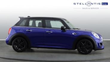 SPOTICAR Mini Hatch 1.5 Cooper Sport Euro 6 (s/s) 5dr Used Car - Saloon Petrol Blue - Coventry - 1200560962_4