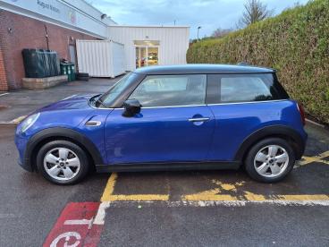 SPOTICAR Mini Hatch 1.5 Cooper Classic Euro 6 (s/s) 3dr Used Car - Saloon Petrol Blue - Salisbury - 500562002_4