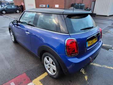 SPOTICAR Mini Hatch 1.5 Cooper Classic Euro 6 (s/s) 3dr Used Car - Saloon Petrol Blue - Salisbury - 500562002_5