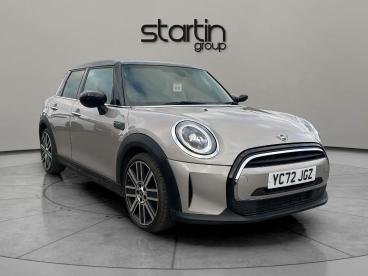 SPOTICAR Mini Hatch 1.5 Cooper Exclusive Steptronic Euro 6 (s/s) 5dr Used Car - Saloon Petrol Grey - Redditch - 1200567307_1