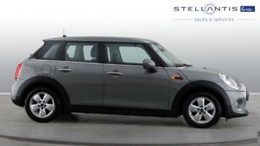 SPOTICAR Mini Hatch 1.5 Cooper Euro 6 (s/s) 5dr Used Car - Saloon Petrol Grey - Birmingham - 1200569466_4