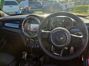SPOTICAR Mini Hatch 2.0 Cooper S Sport Steptronic Euro 6 (s/s) 5dr Used Car - Saloon Petrol Red - Workington - 1200571135_3