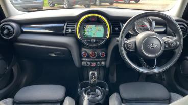 SPOTICAR Mini Hatch 1.5 Cooper Steptronic Euro 6 (s/s) 5dr Used Car - Saloon Petrol Black - Hatfield - 1200572717_4