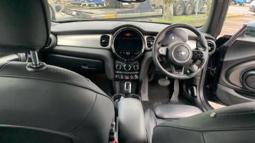 SPOTICAR Mini Hatch 2.0 Cooper S Exclusive Steptronic Euro 6 (s/s) 3dr Used Car - Saloon Petrol Black - Newport - 1200574422_4