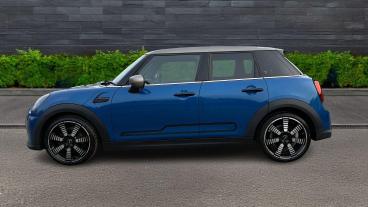 SPOTICAR Mini Hatch 1.5 Cooper Exclusive Steptronic Euro 6 (s/s) 5dr Used Car - Saloon Petrol Blue - Telford - 1200579460_4