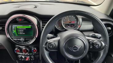 SPOTICAR Mini Hatch 1.5 Cooper Steptronic Euro 6 (s/s) 5dr Used Car - Saloon Petrol Blue - Preston - 1200580746_4