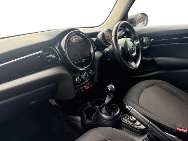 SPOTICAR Mini Hatch 1.5 Cooper Classic Euro 6 (s/s) 5dr Used Car - Saloon Petrol Grey - Wallsend - 1200581954_3