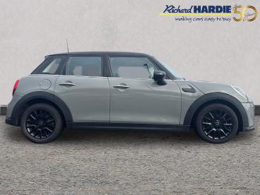 SPOTICAR Mini Hatch 1.5 Cooper Classic Euro 6 (s/s) 5dr Used Car - Saloon Petrol Grey - Wallsend - 1200581954_5
