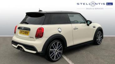 SPOTICAR Mini Hatch 2.0 Cooper S Exclusive Steptronic Euro 6 (s/s) 3dr Used Car - Saloon Petrol White - Newport - 1200582550_3