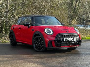 SPOTICAR Mini Hatch 2.0 Cooper S Sport Steptronic Euro 6 (s/s) 3dr Used Car - Saloon Petrol Red - Abergavenny - 1200585392_2