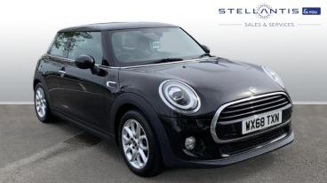 SPOTICAR Mini Hatch 1.5 Cooper Classic Euro 6 (s/s) 3dr Used Car - Saloon Petrol Black - Newport - 1200590745_1