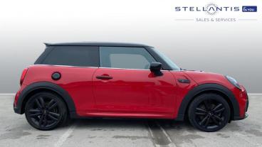 SPOTICAR Mini Hatch 2.0 Cooper S Sport Steptronic Euro 6 (s/s) 3dr Used Car - Saloon Petrol Red - Preston - 1200590896_2