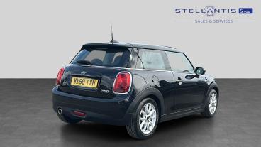 SPOTICAR Mini Hatch 1.5 Cooper Classic Euro 6 (s/s) 3dr Used Car - Saloon Petrol Black - Birmingham - 1200597453_3