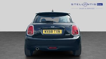 SPOTICAR Mini Hatch 1.5 Cooper Classic Euro 6 (s/s) 3dr Used Car - Saloon Petrol Black - Birmingham - 1200597453_4