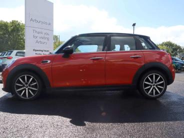 SPOTICAR Mini Hatch 1.5 Cooper Steptronic Euro 6 (s/s) 5dr Used Car - Saloon Petrol Orange - Walsall - 1200605498_4