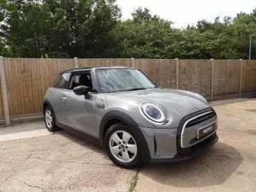 SPOTICAR Mini Hatch 1.5 Cooper Classic Euro 6 (s/s) 3dr Used Car - Saloon Petrol Grey - St Leonards On Sea - 1200607138_1