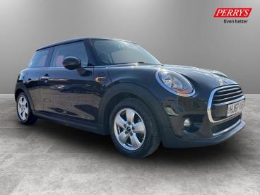 SPOTICAR Mini Hatch 1.5 Cooper Auto Euro 6 (s/s) 3dr Used Car - Saloon Petrol Black - Sittingbourne - 1200608163_1