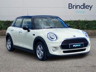 SPOTICAR Mini Hatch 1.5 Cooper Euro 6 (s/s) 5dr Used Car - Saloon Petrol White - Cannock - 1200609240_1
