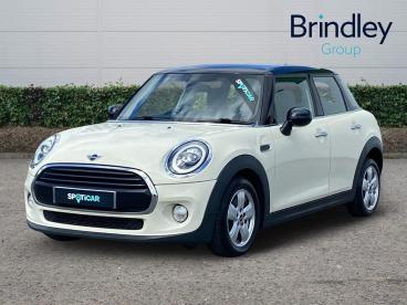SPOTICAR Mini Hatch 1.5 Cooper Euro 6 (s/s) 5dr Used Car - Saloon Petrol White - Cannock - 1200609240_2