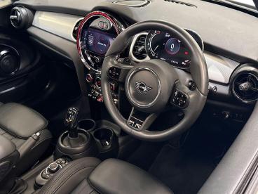 SPOTICAR Mini Hatch 2.0 Cooper S Exclusive Steptronic Euro 6 (s/s) 3dr Used Car - Saloon Petrol Blue - Swansea - 1200611254_3