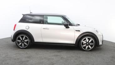 SPOTICAR Mini Hatch 2.0 Cooper S Exclusive Steptronic Euro 6 (s/s) 3dr Used Car - Saloon Petrol Silver - Truro - 1200618372_2
