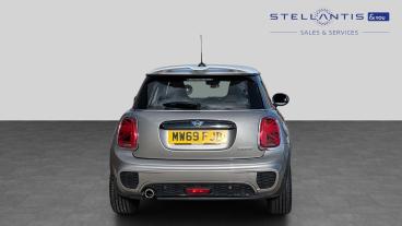 SPOTICAR Mini Hatch 1.5 Cooper Sport Euro 6 (s/s) 3dr Used Car - Saloon Petrol Silver - Liverpool - 1200627162_4