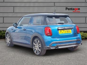 SPOTICAR Mini Hatch 1.5 Cooper Exclusive Steptronic Euro 6 (s/s) 3dr Used Car - Saloon Petrol Blue - Derby - 1200631842_2