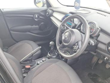 SPOTICAR Mini Hatch 1.5 Cooper Euro 6 (s/s) 5dr Used Car - Saloon Petrol Black - Derby - 1200631846_5