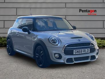 SPOTICAR Mini Hatch 2.0 Cooper S Steptronic Euro 6 (s/s) 3dr Used Car - Saloon Petrol Silver - Sheffield - 1200633235_1
