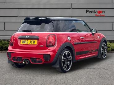 SPOTICAR Mini Hatch 2.0 John Cooper Works Steptronic Euro 6 (s/s) 3dr Used Car - Saloon Petrol Red - Derby - 1200636622_4