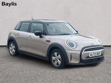 SPOTICAR Mini Hatch 1.5 Cooper Classic Steptronic Euro 6 (s/s) 5dr Used Car - Saloon Petrol Grey - Evesham - 1200642751_1