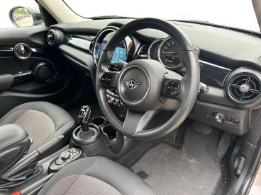 SPOTICAR Mini Hatch 1.5 Cooper Classic Steptronic Euro 6 (s/s) 5dr Used Car - Saloon Petrol Grey - Evesham - 1200642751_3