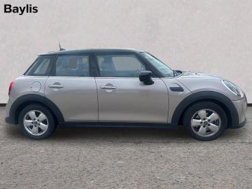 SPOTICAR Mini Hatch 1.5 Cooper Classic Steptronic Euro 6 (s/s) 5dr Used Car - Saloon Petrol Grey - Evesham - 1200642751_5