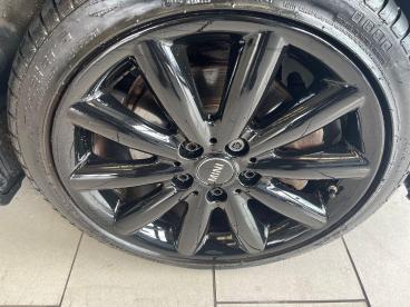 SPOTICAR Mini Hatch 2.0 Cooper Sd Auto 6spd Euro 6 (s/s) 5dr Used Car - Saloon Diesel Black - Bridgend - 1200644275_4