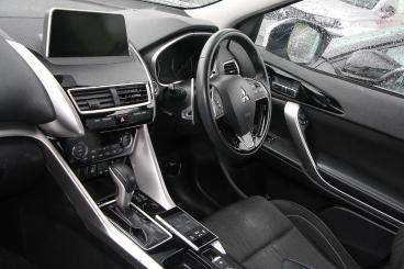 SPOTICAR Mitsubishi Eclipse Cross 1.5t 3 Cvt Euro 6 (s/s) 5dr Used Car - Suv Petrol White - Lichfield - 1200598915_5